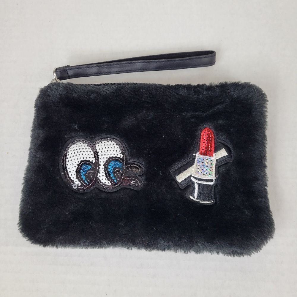‎Black Fuzzy Cosmetic Bag
